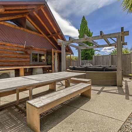 The Log House Villa Wanaka Exterior photo